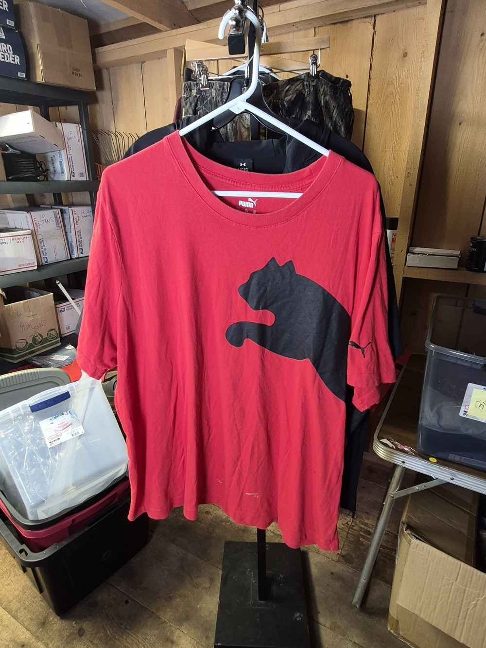 PUMA Red Cat Logo Short Sleeve Tee - Men's Casual Shirt Bin 57